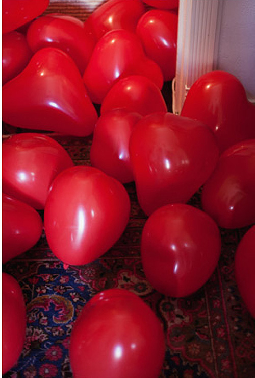 decora la entrada de la casa con globos