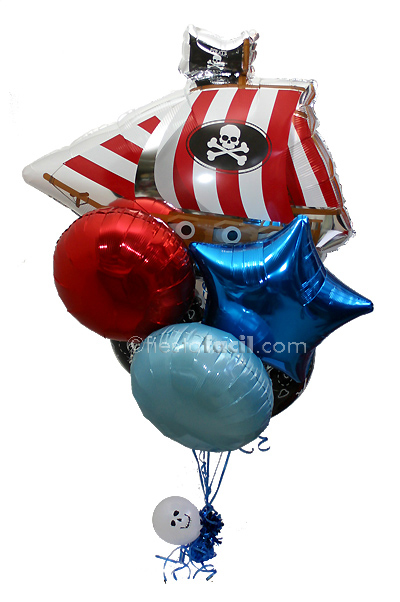 ramillete de globos para una fiesta pirata