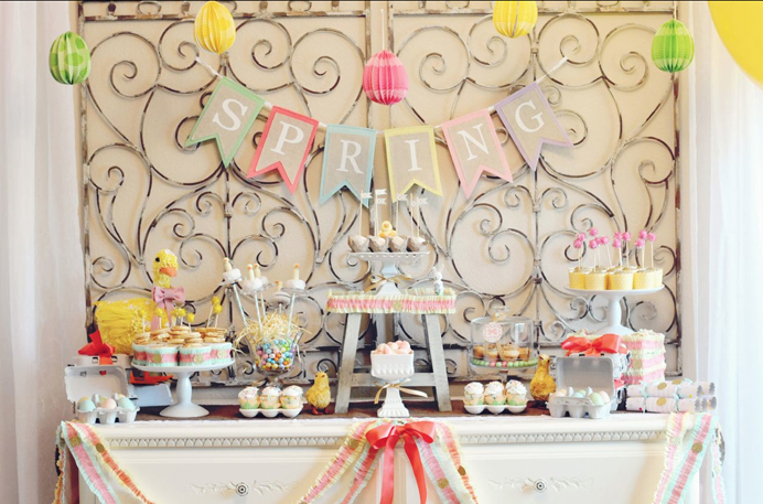 mesa de dulces para una fiesta Pascua
